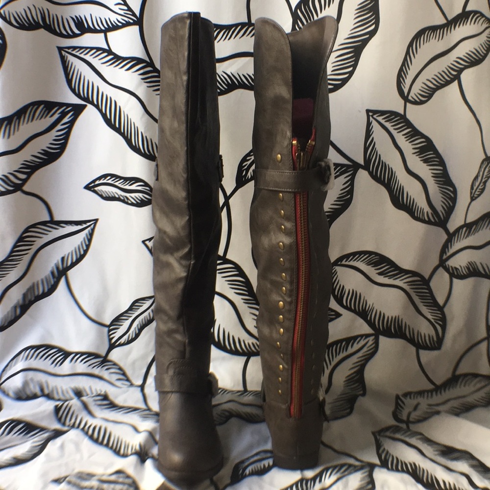 Over the knee riding boots